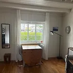 וילה Near Nature, Sauna & Downtown