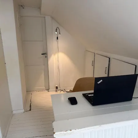 וילה Near Nature, Sauna & Downtown *