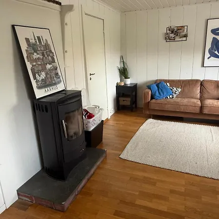 Near Nature, Sauna & Downtown 别墅